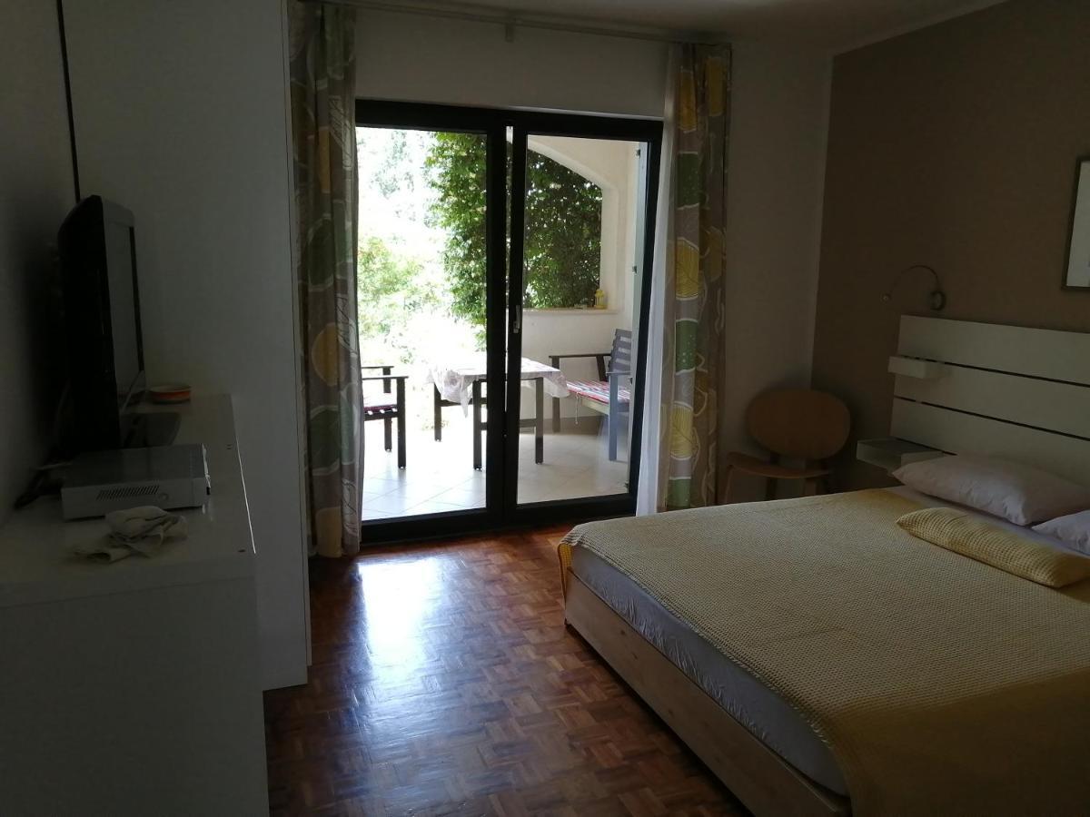 Apartments And Rooms Mofardin Rovinj Exterior foto