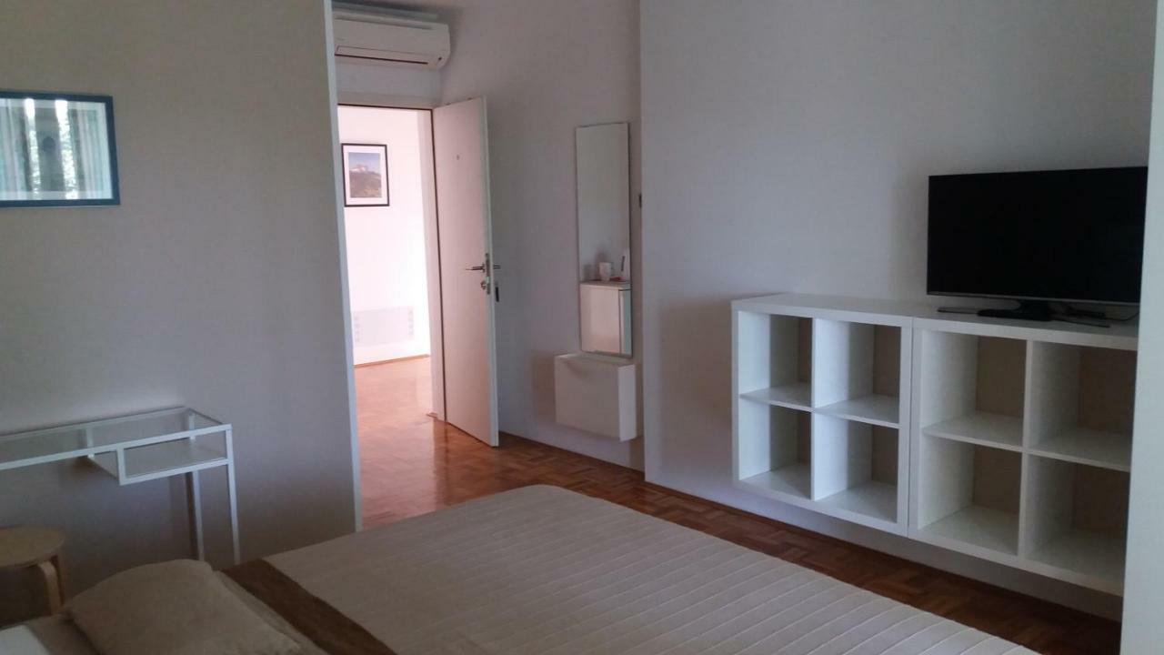 Apartments And Rooms Mofardin Rovinj Exterior foto