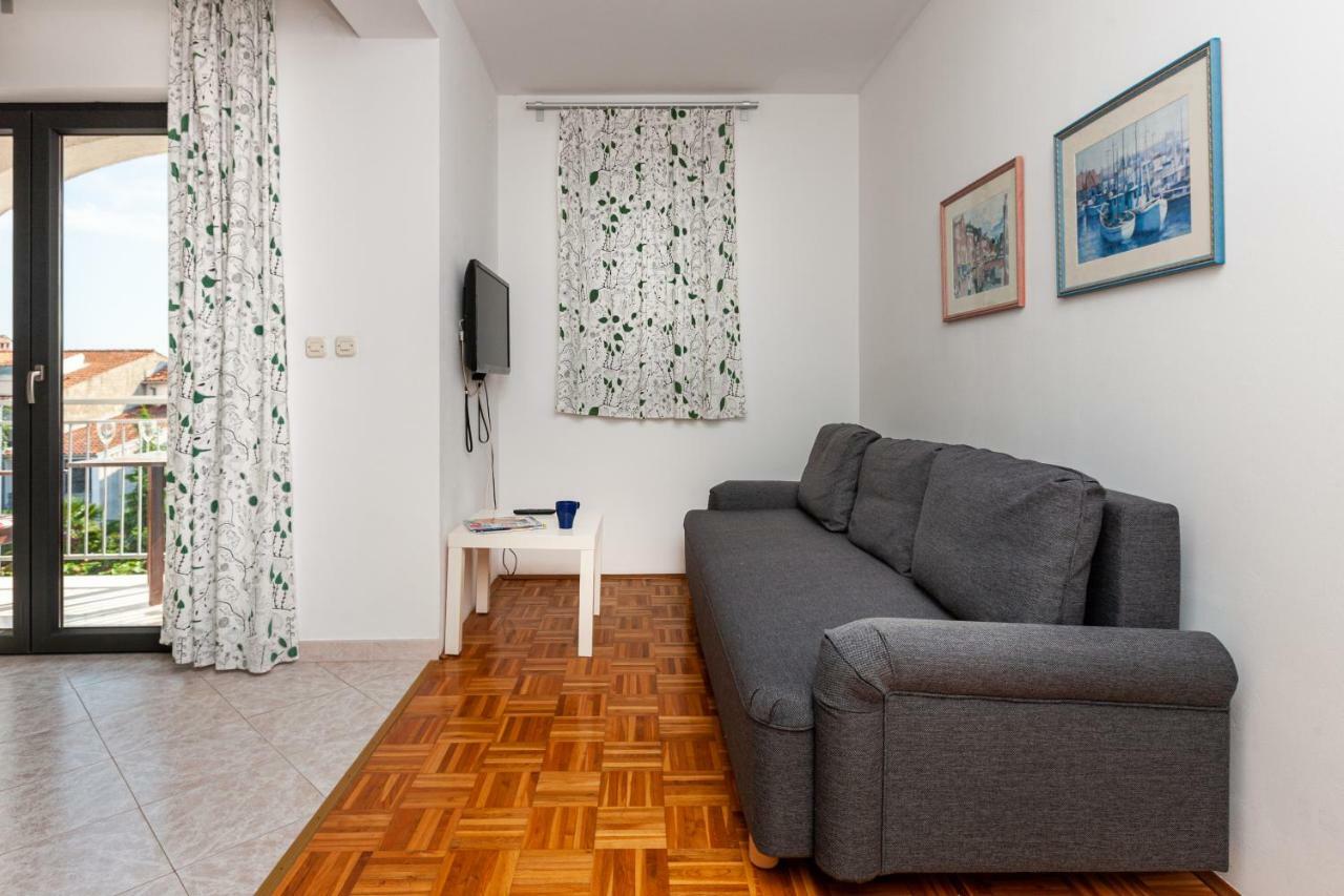 Apartments And Rooms Mofardin Rovinj Exterior foto